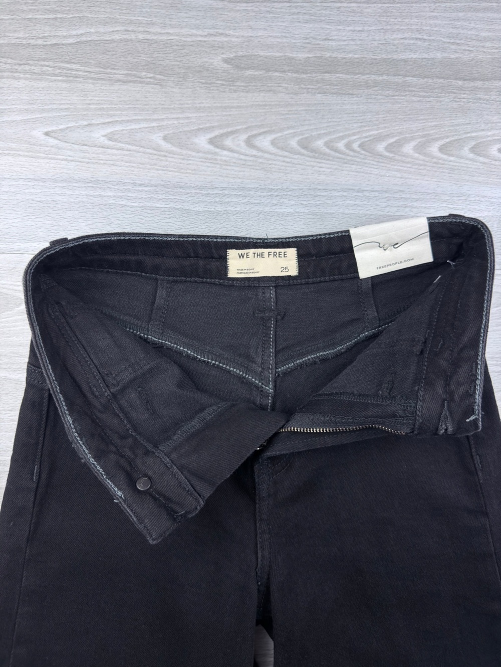 We The Free Kellee High Rise Palazzo Jeans Black Size 25 - Picture 16 of 17